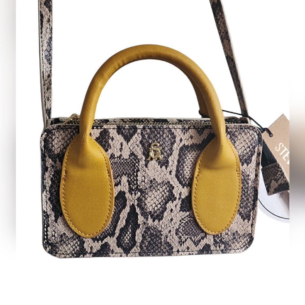Steve Madden Bhendrik Crossbody with detachable Coid Purse - NWT - Picture 4 of 9